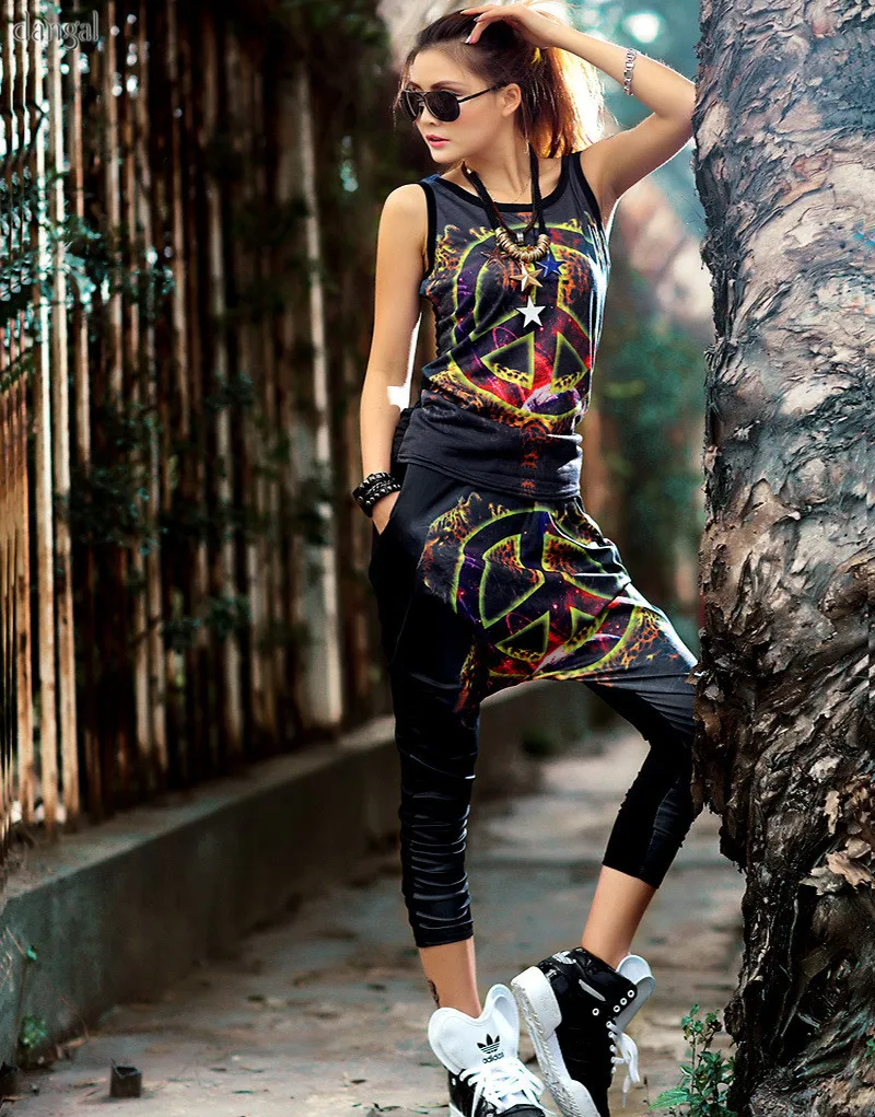Fashion-women-2018-two-piece-skirt-and-top-Harajuku-3d-print-casual-suit-Personalized-trend-clothing (1)