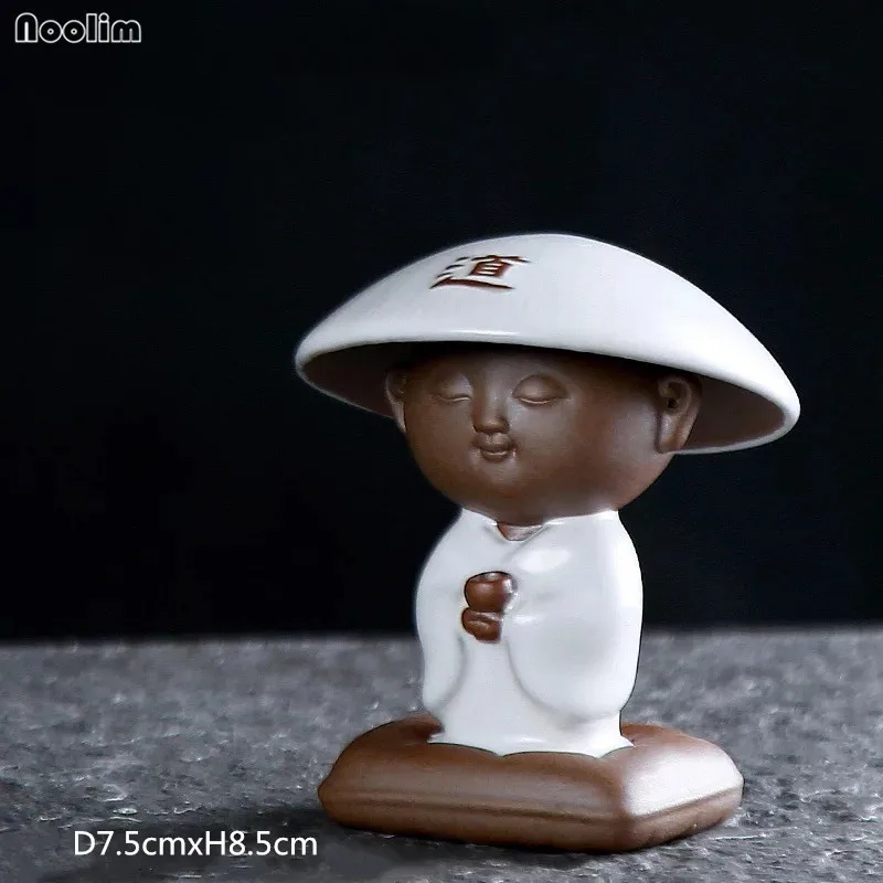 NOOLIM керамический маленький монах чай для домашних животных стол мини дзен украшения креативный чайный набор кунг-фу аксессуары для рабочего стола - Цвет: A