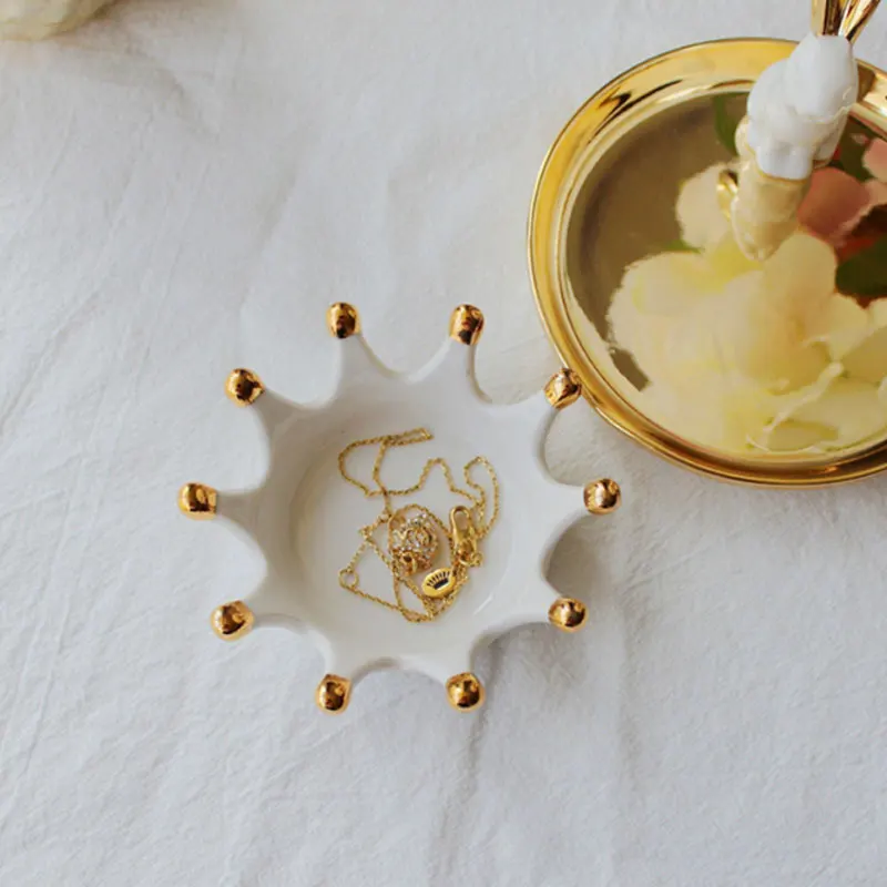 

Decorative Crown Ceramic Sauce Dish Small Jewelry Storage Rack Rings Bracelets Earrings Trays Holder Creative Gift For Women