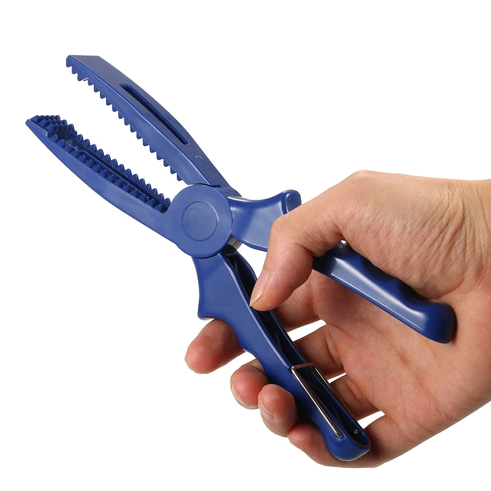 Lixada Fishing Gripper Fish Clamp Grip Catch and Release Tool Fish Body Holder Plastic Tool Blue