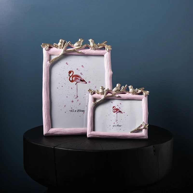 

Ins Nordic Creative Golden Bird Light Luxury Photo Frame Set Modern Minimalist Flamingo Photo Frame Home Decoration
