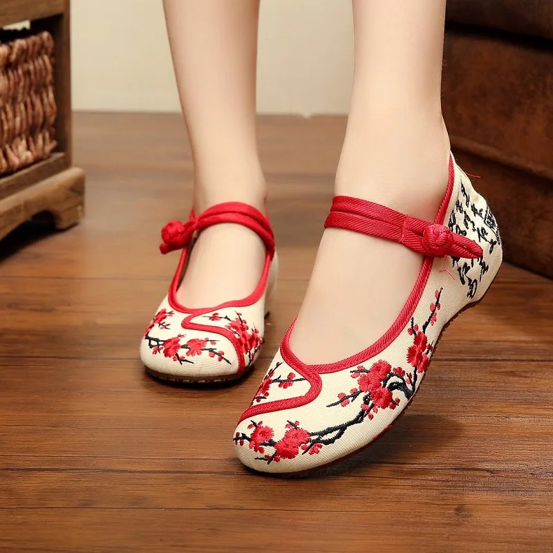 тканевая обувь женская. летние туфли женские. тканевые туфли женские. национальная обувь китая. туфли тканевые женские.
