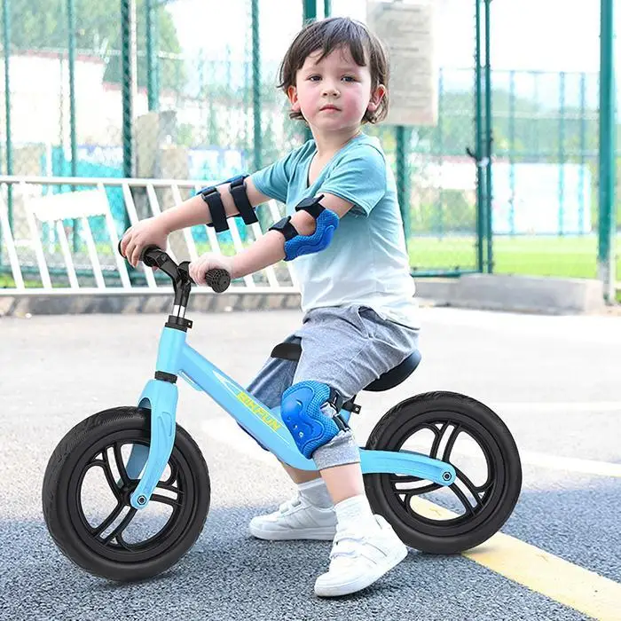 Без педалей баланс велосипед дети балансный велосипед для От 2 до 5 лет дети полный велосипед для детей 3 кг