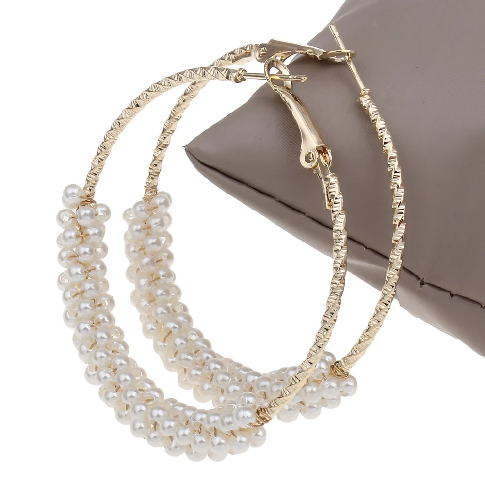 

YYW 1 Pair Fashion 50mm Big Round Loop Circle Hoop Earring New Brand Imitation Pearl Gold-color Flower Cut Loop Hoop Earrings