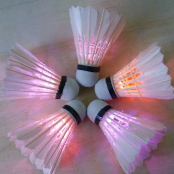 Новинка спортивный светодиодный светящийся Волан для бадминтона 2 шт./комплект