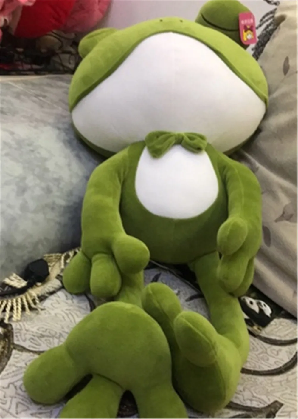 Fancytrader Cuddly Big Plush Frog Toys Soft Stuffed Green Frog Animals Doll for Kids Gifts 2 Sizes3