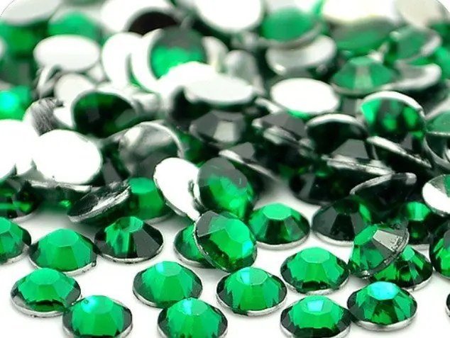 Emerald Kolor 2mm, 3mm, 4mm, 5mm, 6mm Aspekty Mieszkanie Powrót Żywica Rhinestone Nail Art Dekoracji Gements Kamienie/Koraliki