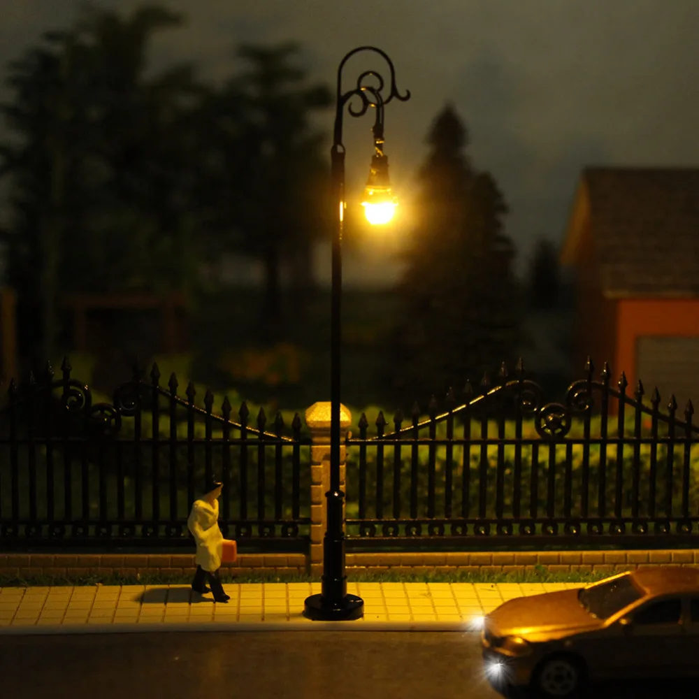 

10pcs HO Scale Lamp Post Single Head 1:87 Street Lights 9cm Model Railway Train LEDs Miniature Warm White LQS68HO