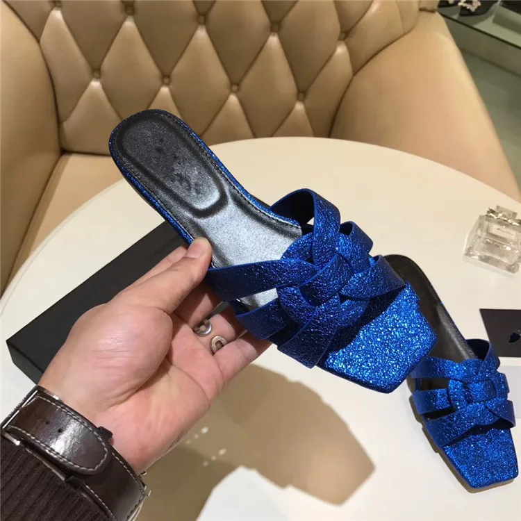 

Glitter Woman Slipper Leather Shoes Woman Good Quality Hot Brand Super Star Runway Summer Beach Women Flats Cool Woman Slides