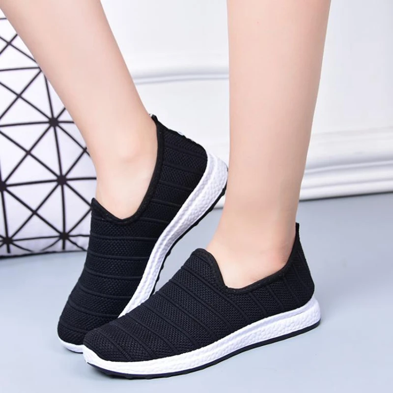 

women flats 2018 New Women's fashion Slip on Soft Casual Shoes ladies footwear flat shoes Female Walking Shoes Plus Size