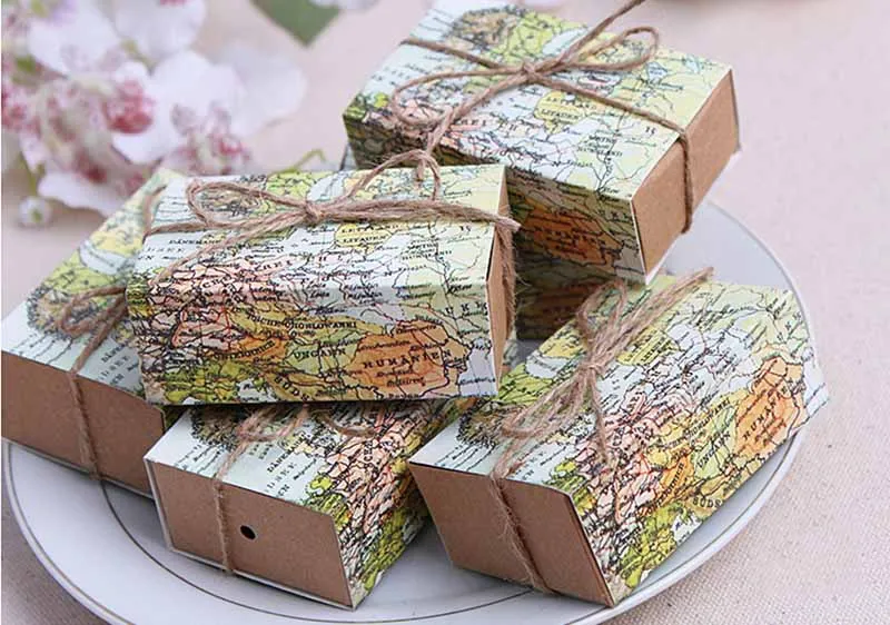 2350435843_811781792