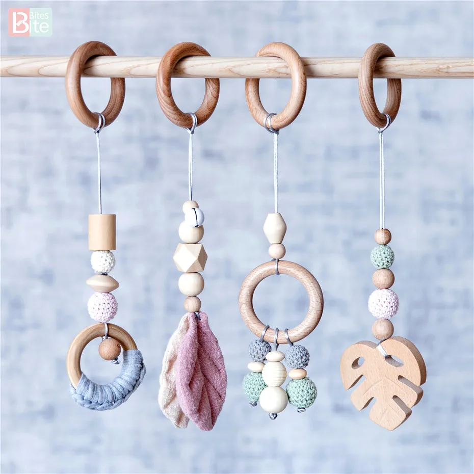 Mordidas de Madeira Brinquedos do Bebê Bens para Crianças Mordidas Jogar Ginásio Chocalhos Música Criança Cama Móvel Sino Brinquedos Educativos Bebê Mordedor Roedor 15 Cheap Móbiles e chocalhos para bebês