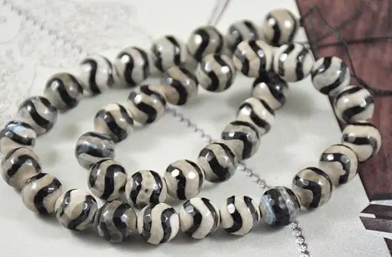 

Unique Pearls jewellery Store Tibetan Dzi Faceted Twist Black White Agate Gemstone 8mm 15'' Full One Strand LC3-236