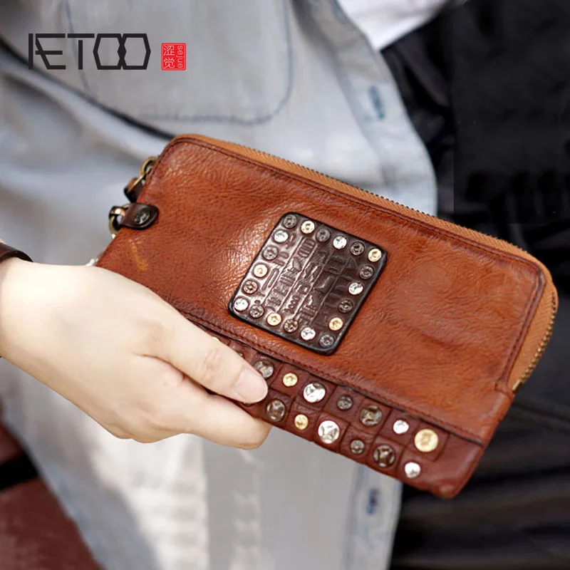 

AETOO Original retro handmade leather rivet, real leather, Korean version, couple short wallet wallet, old hand set