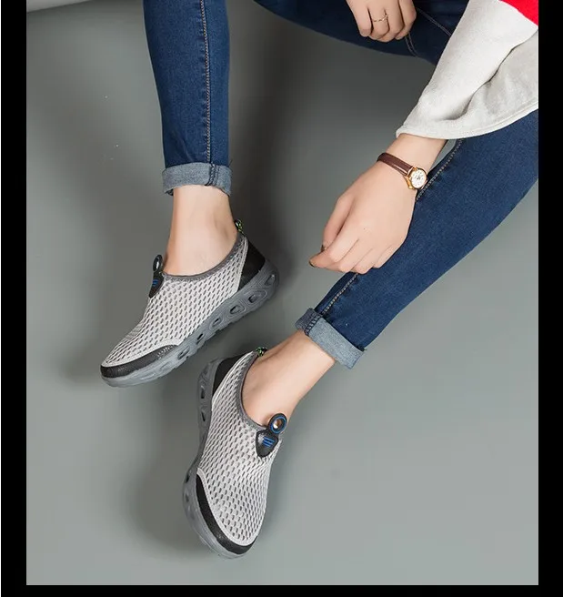 2018 New Mesh Slip-on Light Sport Shoes for Men Women Quick drying Trekking River Creek Shoes Neat Breathable Water Sneakers 