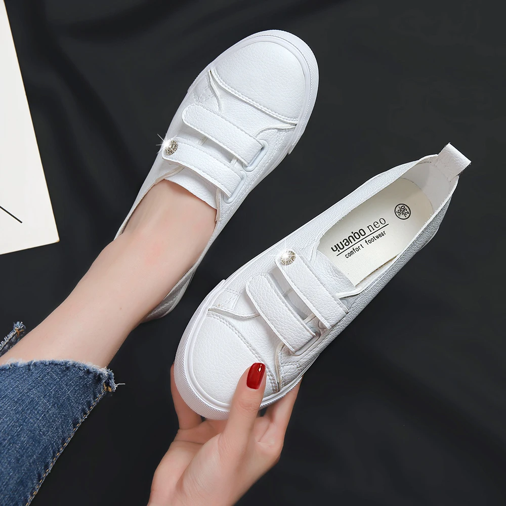 

2019 new white shoes women's wild foundation flat shoes womens shoes sneakers women shoes