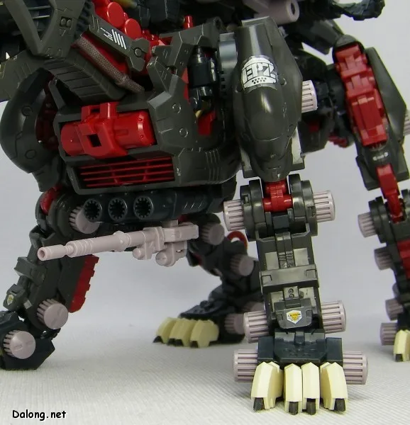 571 (10)