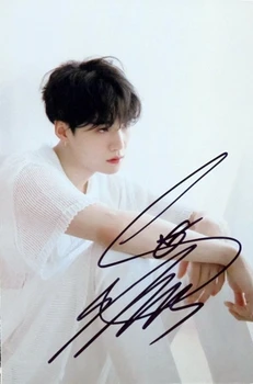 

signed Bangtan Boys SUGA autographed photo LOVE YOURSELF 4*6 inches free shipping 082018