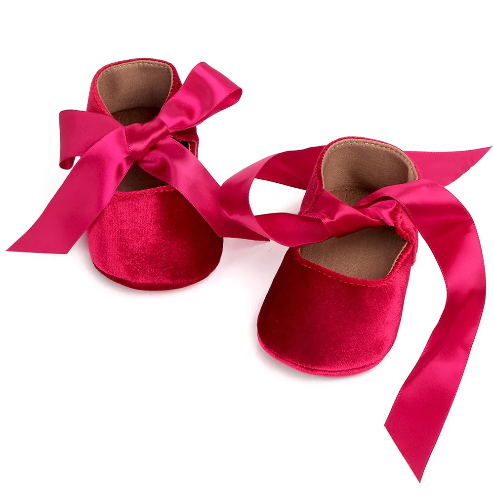 Милая обувь для маленьких девочек; обувь принцессы из искусственной кожи на шнуровке с бантом; обувь для малышей; детские мокасины для новорожденных; обувь для маленьких девочек