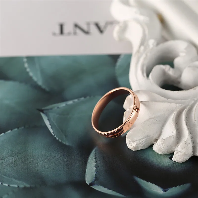 ROXI 2018 Fashion Her King And His Queen Crown Rings For Women Men Black/Rose Gold Color Couple Wedding Ring Promise Jewelry