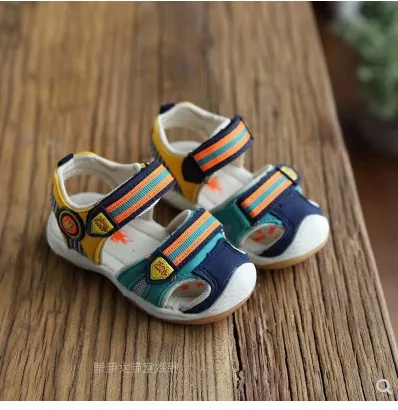 

Hot SALE Baby LED Light Sandals 2019 NEW Summer Brand Captain Soft Leather Boys Girls Shoes Kids Fashion Beach Sandals Size21-25