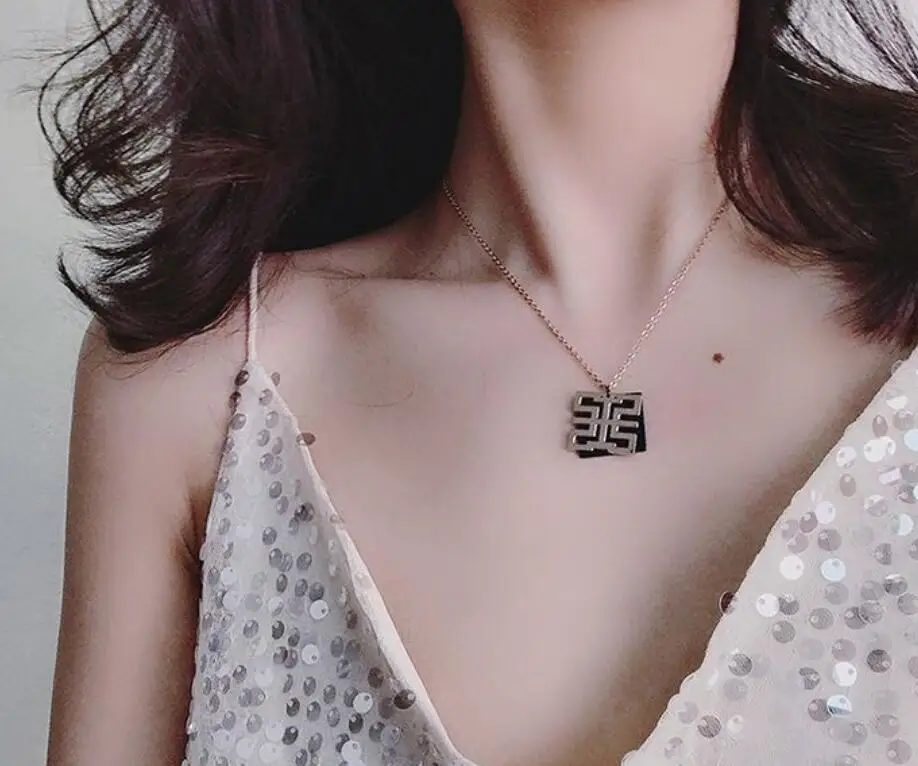 钛钢不掉色锁骨链四叶草项链女森系潮23