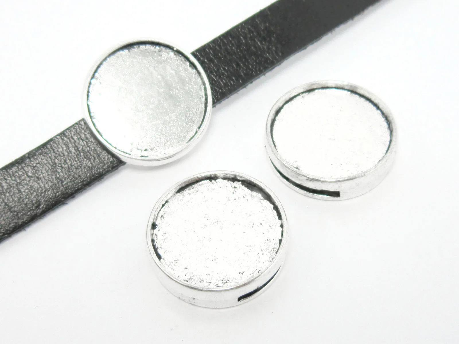 

15x2mm leather slider with cabochon setting 15mm Leather findings