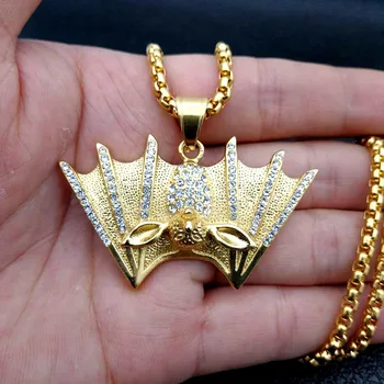 

Hip Hop Rapper Style Crystal Paved Bat Pendants Necklaces for Men Gold Stainless Steel Personality Jewelry High Quality Gift