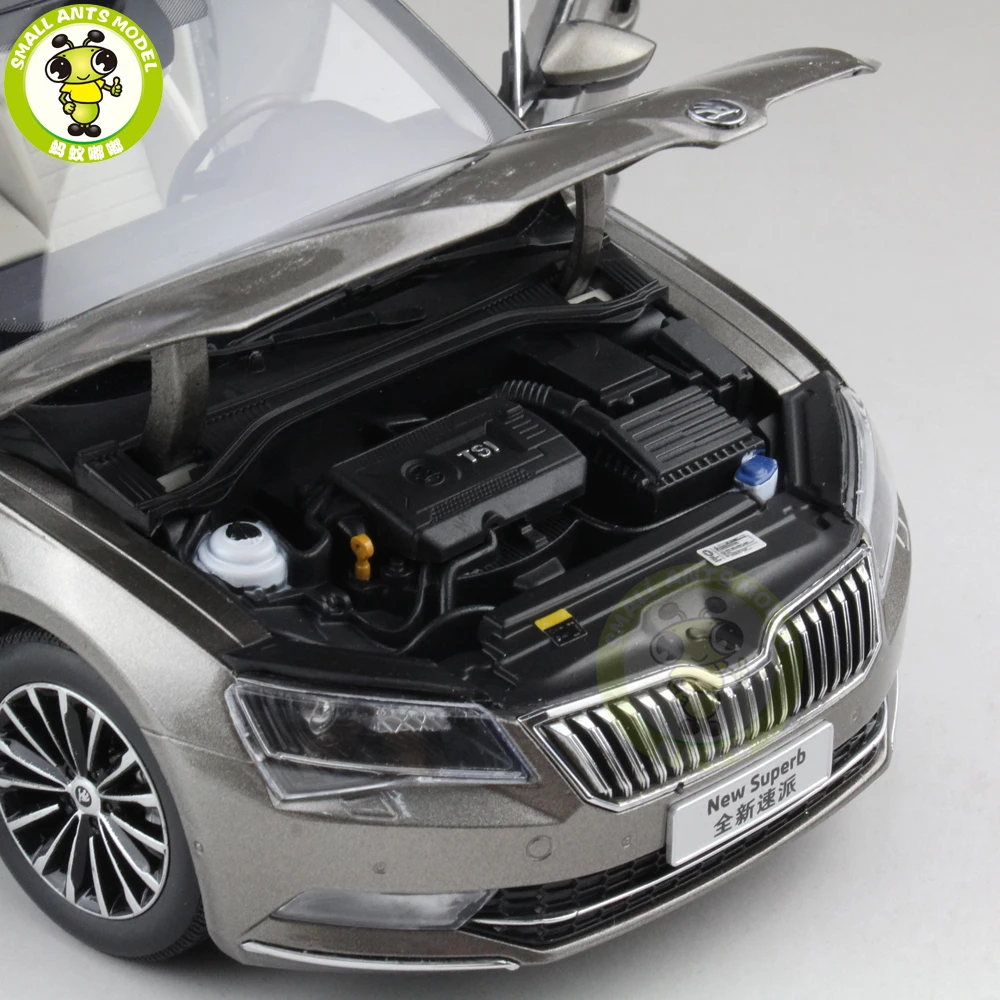 1/18 Skoda SUPERB литой металл модель автомобиля игрушка день рождения девочки мальчика подарок золотой цвет