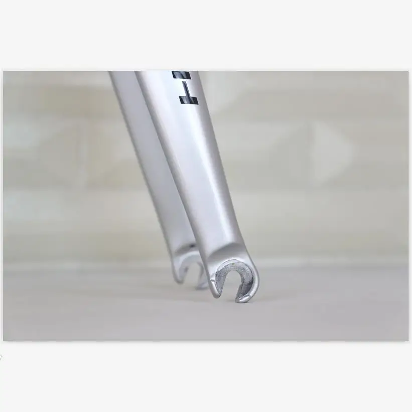 Sale 2019 seraph  full carbon t1000 road bicycle frame fm686 silver color weave ud matte/glossy/accept customized design 1