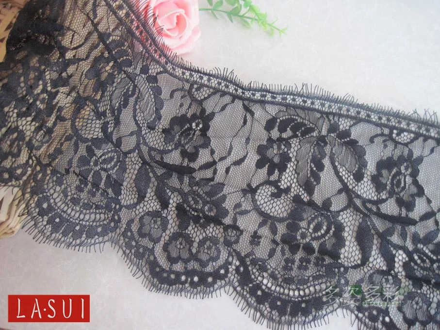 lasuieyelace (2)