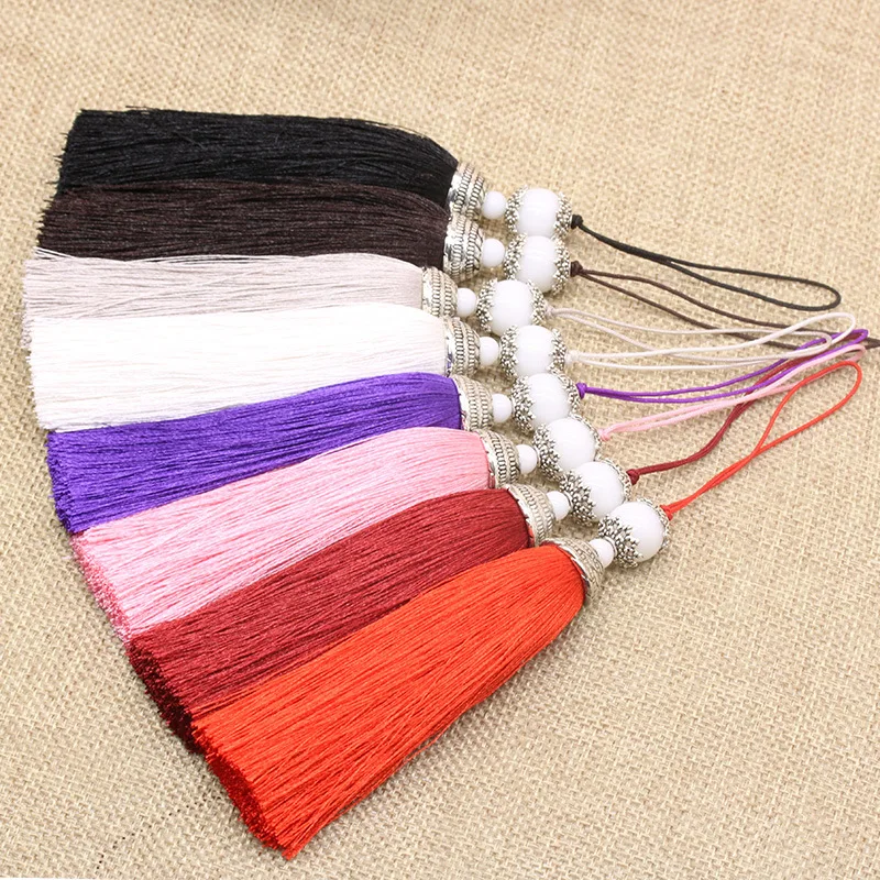 

1Pcs Single Color Tassel Alloy Key Tassel with Bead Soft Curtains Garment Home Textile Bookmark Decorations 17cm Long