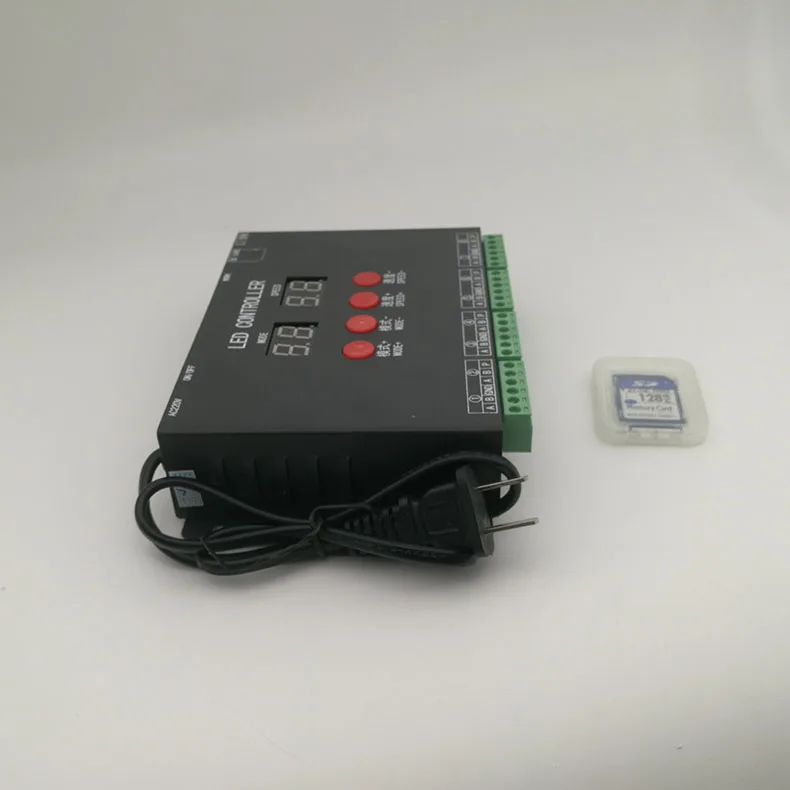 Автономный проигрыватель для контроллера DMX512 используется 4 портового и 8