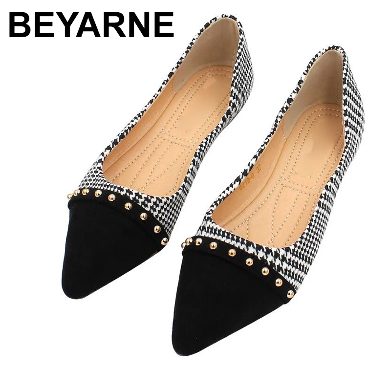 

BEYARNENew Women Flats Fashion Spring Ladies Pointed Toe Flat shoes Woman Rivet Design Shallow Shoes Loafers SlipOn Casual Shoe