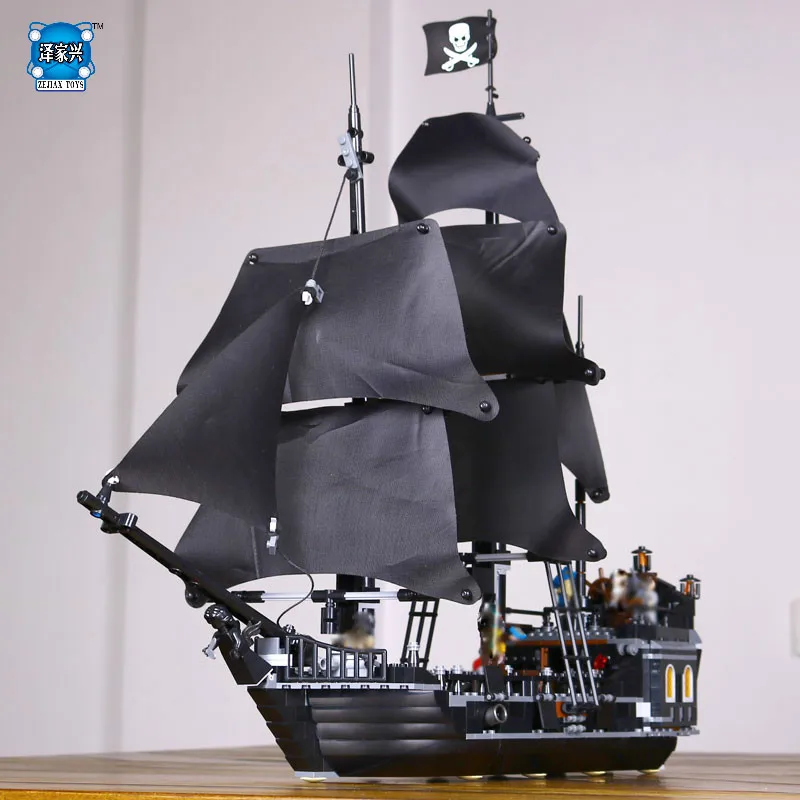 

LEPINE Pirates of The Caribbean The Black Pearl Building Blocks Educational Funny Set Toy for Children Bricks Figures Gifts