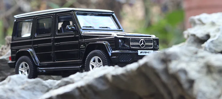 1:36 модель игрушечной машины Benz g63 сплав модель автомобиля игрушка звук и свет дверь моделирование обратно к модели автомобиля украшение для выпечки подарок