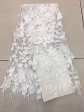 2018 white lace fabric 3D flowers beaded on netting/mesh embroidered wedding/ lace appliques for dresses