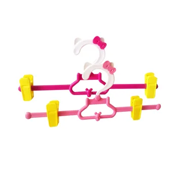 

3D Space Saving Out Door Drying Plastic Children Trousers Hanger Rack Clamp Cartoon Baby Pants Clothes Hanger With Clips