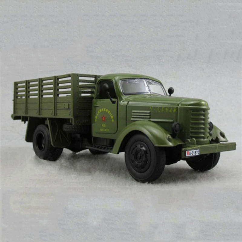 1/32 Jiefang Military Truck Diecast Car Model With Light Sound Back Army Green 