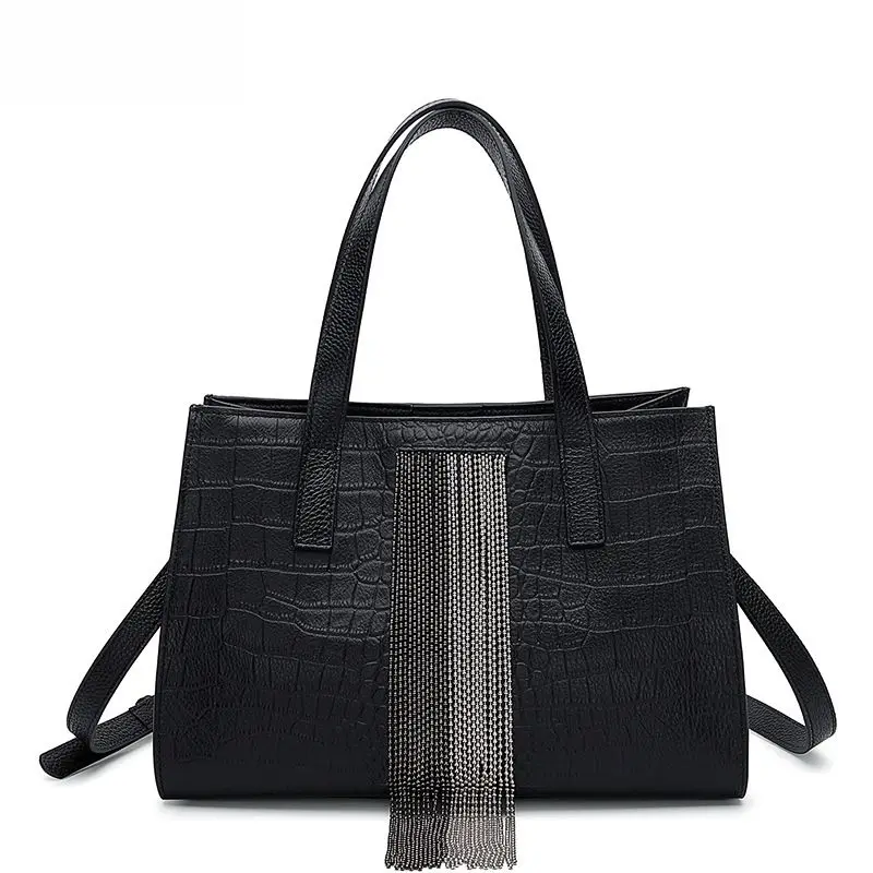 

LOEIL Spring and summer new creative hanging chain beads first layer leather shoulder portable Messenger leather handbag tide