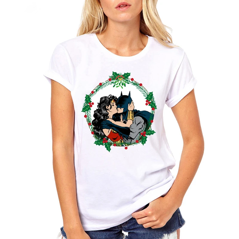 جديد تي شيرت على طراز هاراجوكو أنيمي الكرتون المطبوعة امرأة بارد المحملة الإناث الملابس محب قبلة التي شيرت جديد تي شيرت على طراز هاراجوكو أنيمي الكرتون المطبوعة امرأة بارد المحملة الإناث الملابس محب قبلة التي شيرت