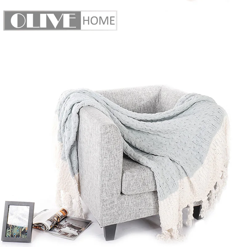 Battilo Chic Ball White Tassels Chenille Knit Throw