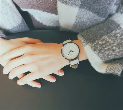 

Women's watch fashion models 2018 new Korean version of the trend large dial men's watch couple watches