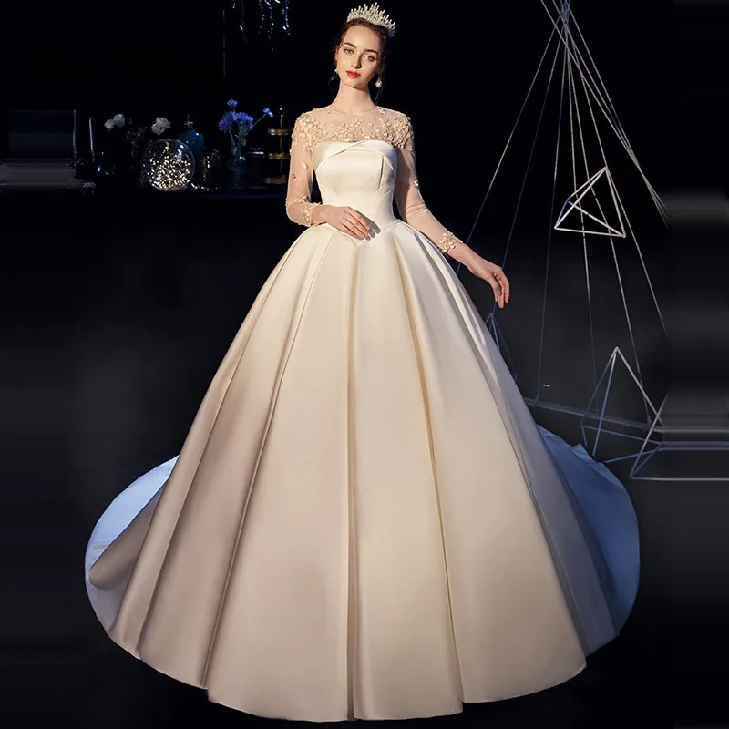 

It's YiiYa Wedding Dress 2019 Stain Plus Size Wedding Gowns Elegant Lace Up O-neck White Embroidery Train vestido de noiva G088