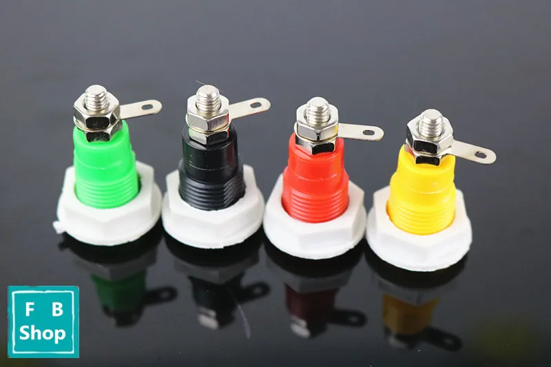 

2pcs 4mm banana socket copper plug socket panel test 4 mm socket high insulation safety mother seat