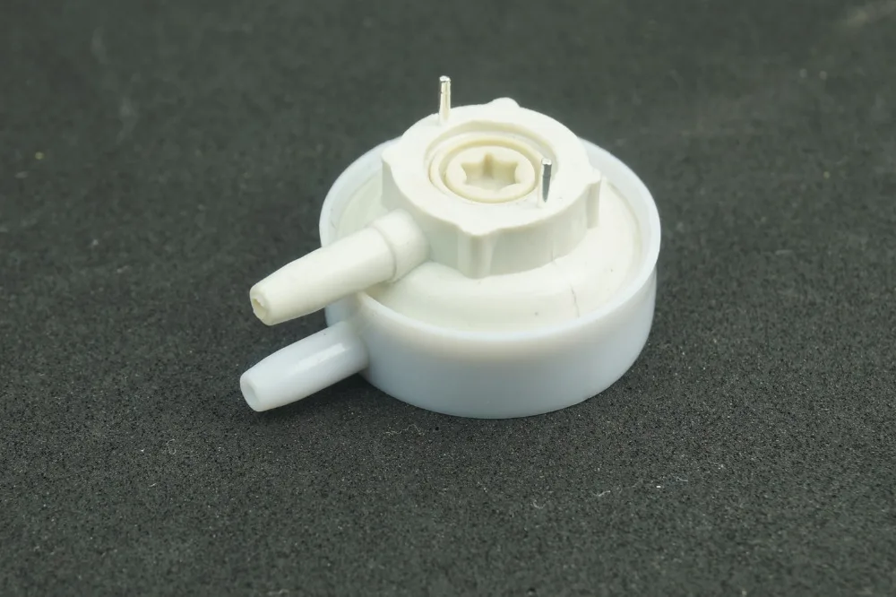  (8)