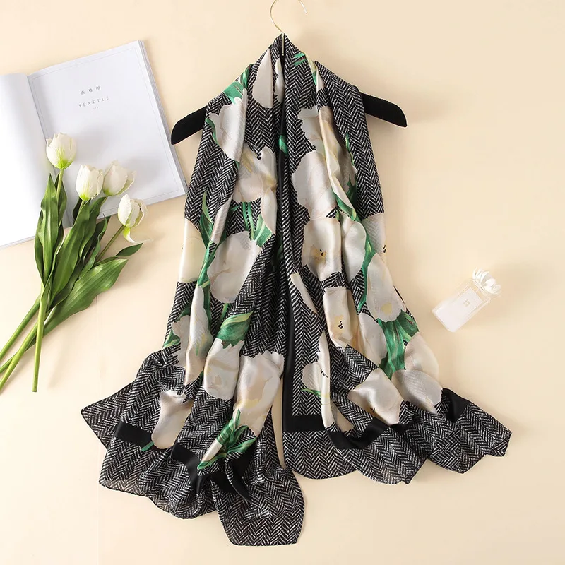 

2018 Women Fashion Luxury Brand Geometric Floral Silk Scarf Ladies Shawls and Wraps Pashminas Stole Beach Summer Foulards Hijab