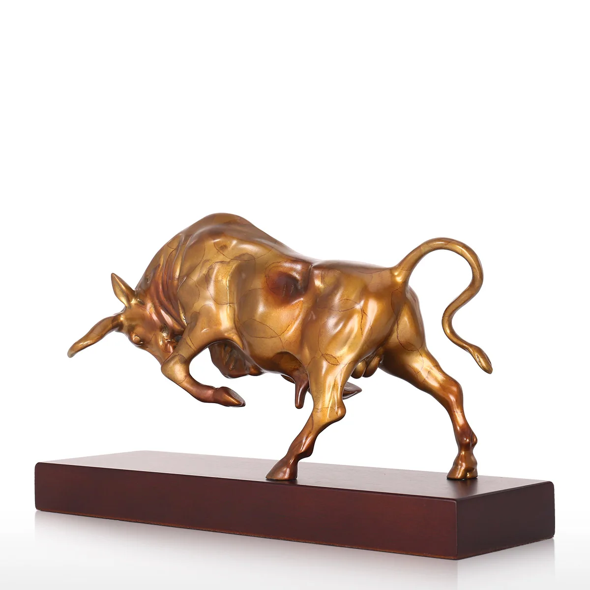 

Golden Vigorous Bull Bronze Sculpture Full of Momentum Strength Animal Sculpture Bull