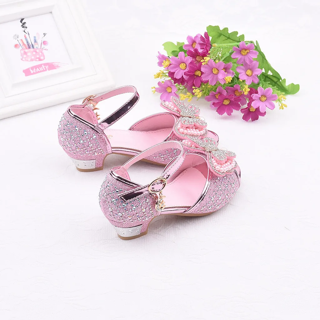 Детская обувь для девочек; сандалии с жемчугом для девочек; туфли принцессы с бантом и кристаллами; шикарные сандалии для девочек