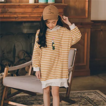 

2019 New Girls Spring Sweatshirt Girl Cotton T-shirt Stripe Children Hoodies Long Style Ruffles Patchwork Baby Shirt Dress 3-12y